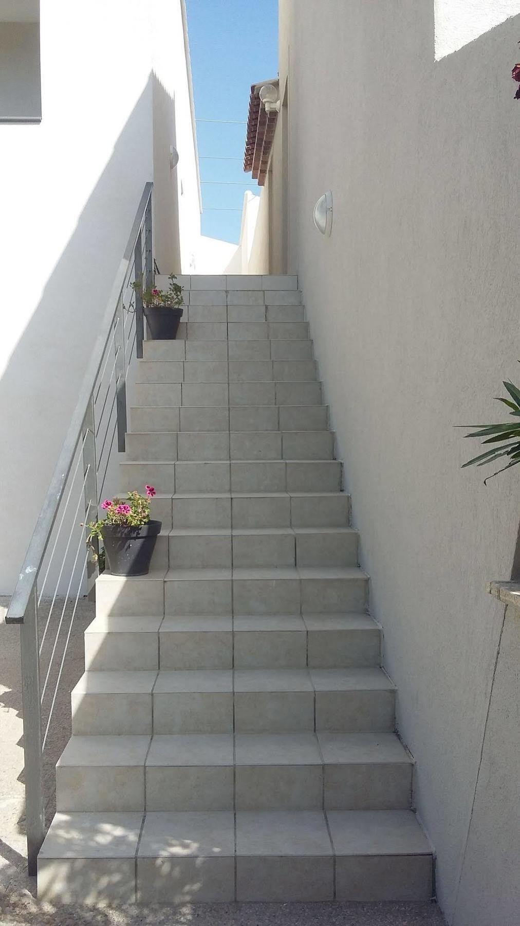 Appart'Hotel Et Chambres Essentiel Spa Arles Exterior foto